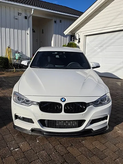 BMW 320I 2014 photo 2