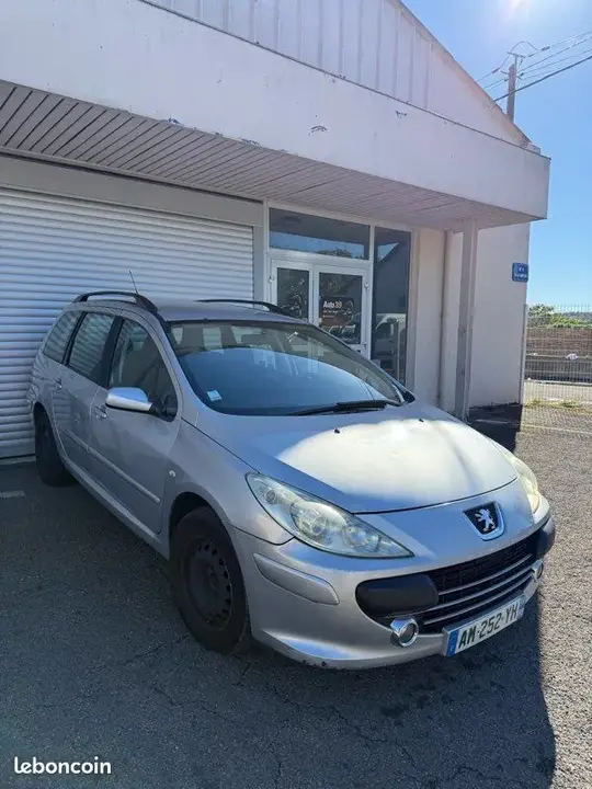 Peugeot 307 2008 photo 2