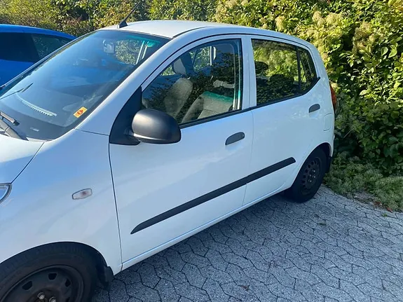 Hyundai I10 2011 photo 2