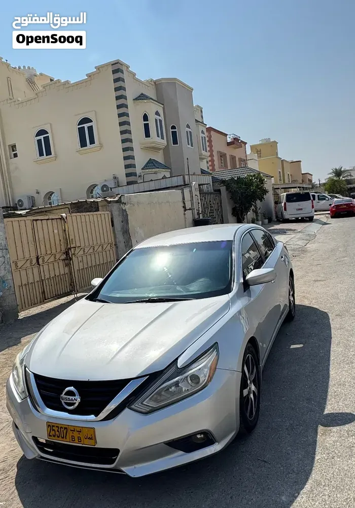 Nissan Altima
