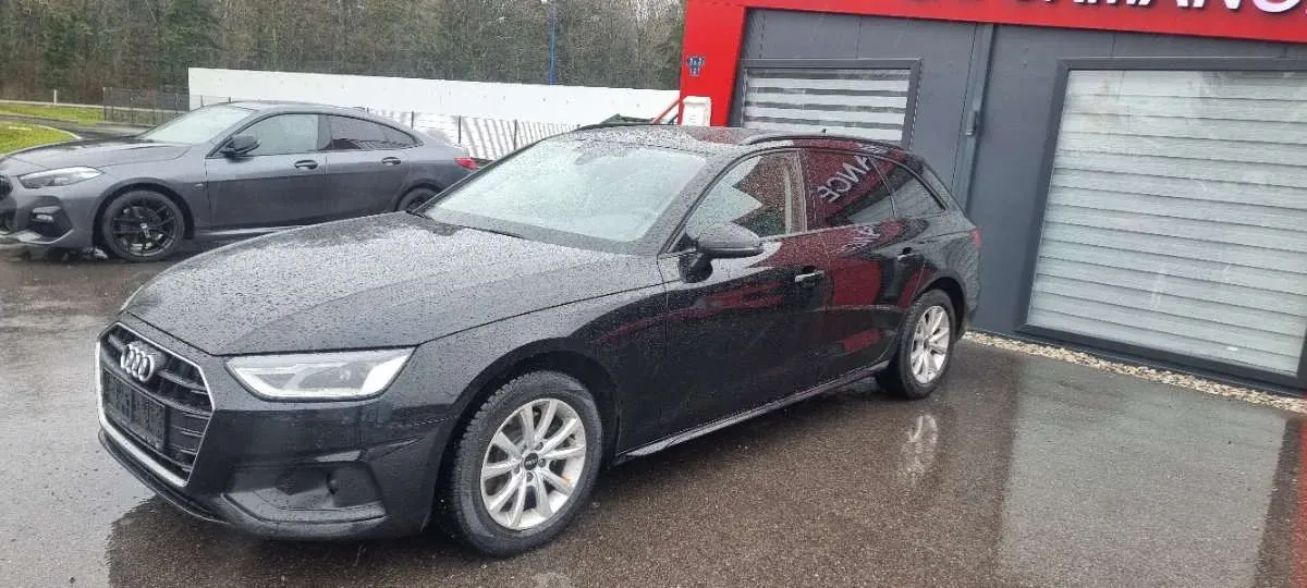 Audi A4 2020 photo 2