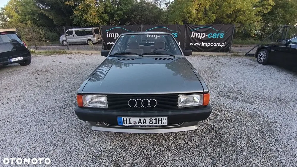 Audi 80 1984 photo 4