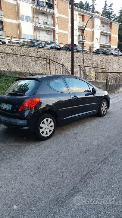 Peugeot 207
