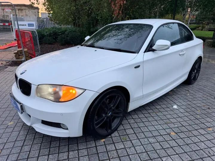 BMW 1 Series 2010 photo 4