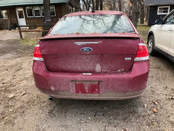 Ford Focus 2009 photo 4