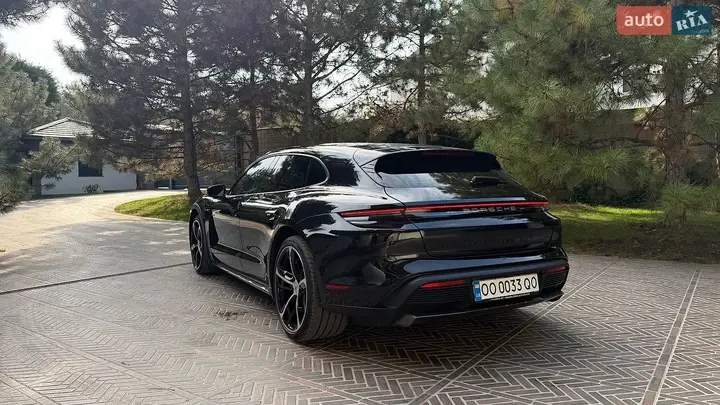 Porsche Taycan Cross Turismo 2024 photo 5