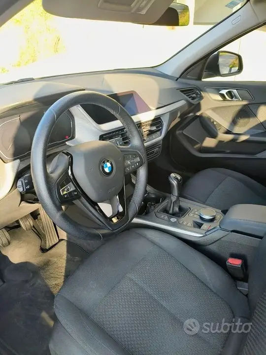 BMW 118I 2020 photo 2