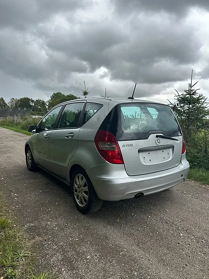 Mercedes-Benz B150 2009 photo 3