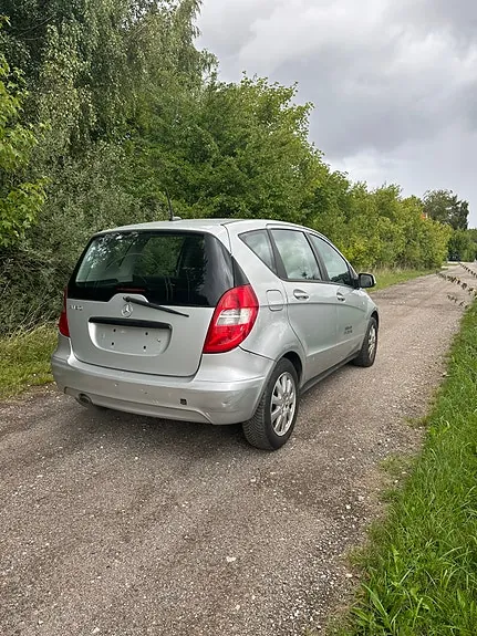 Mercedes-Benz B150 2009 photo 2