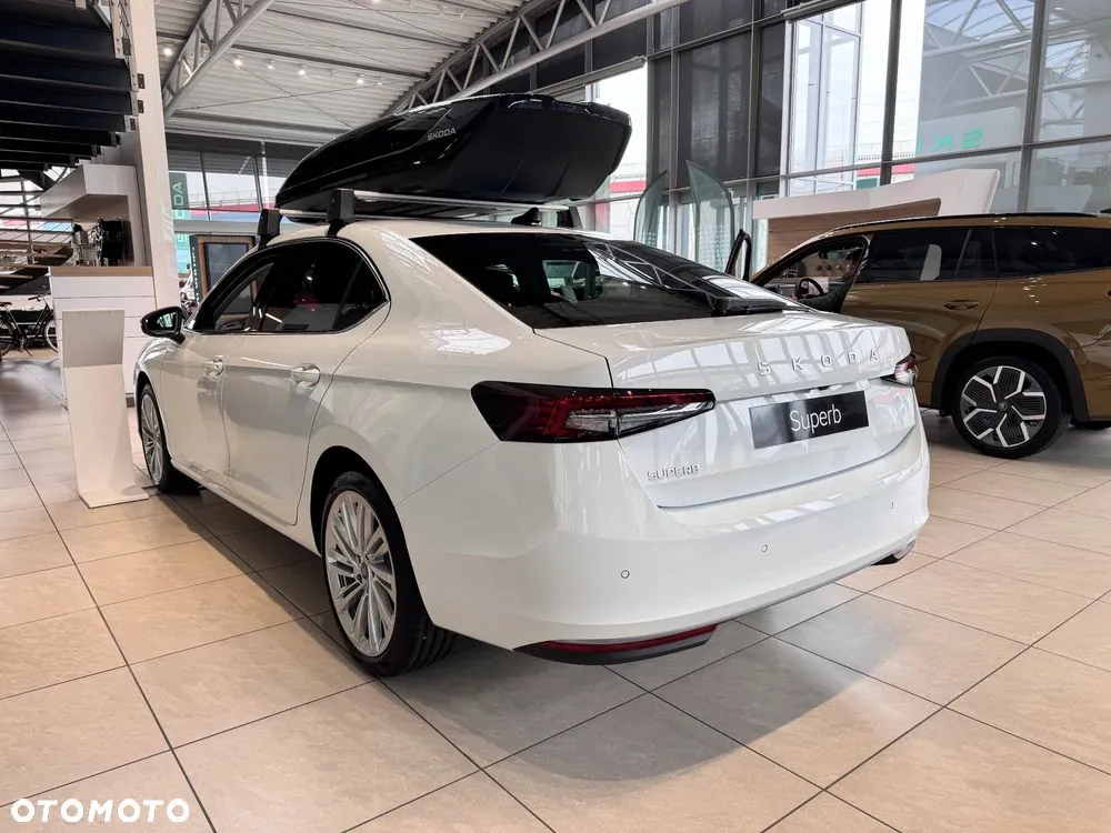 Skoda Superb 2026 photo 2