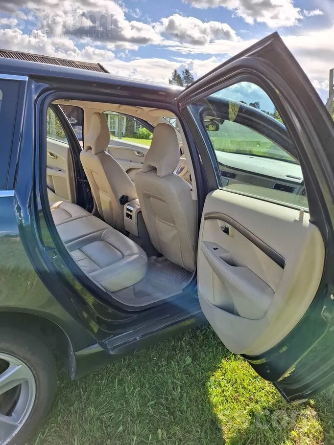 Volvo V70 2011 photo 5