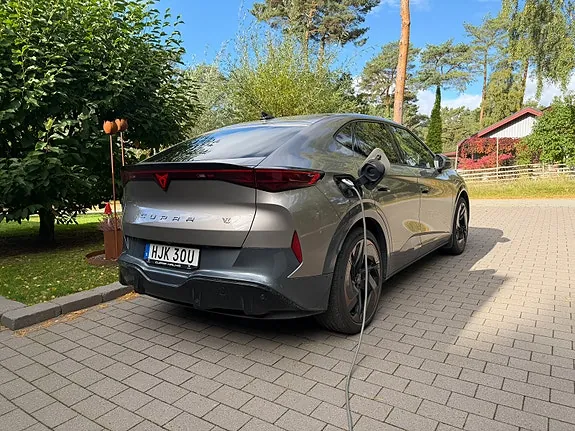 Cupra Tavascan 2024 photo 3
