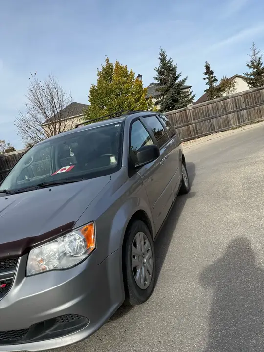 Dodge Grand Caravan 2016 photo 2