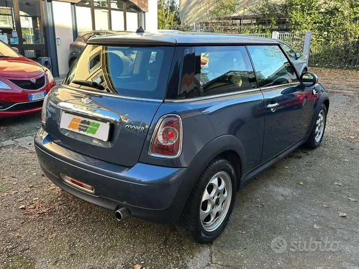 Mini Cooper 2011 photo 3