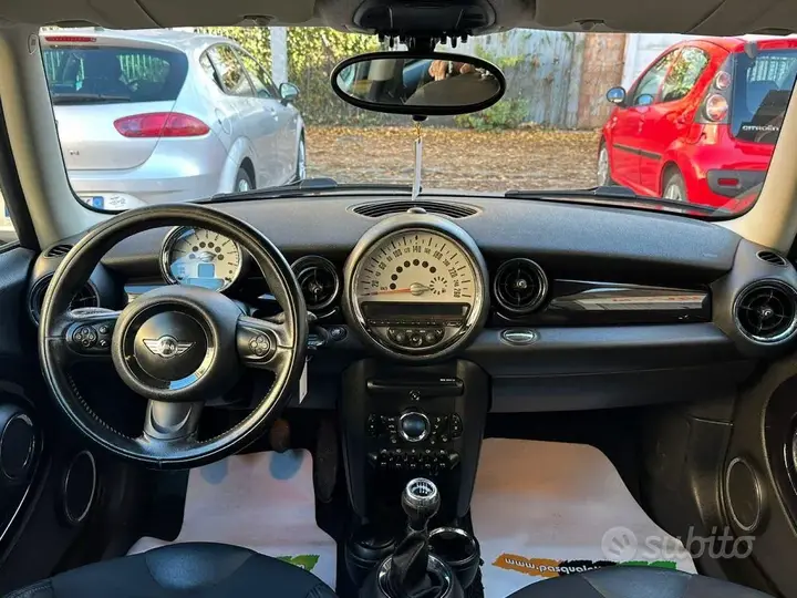 Mini Cooper 2011 photo 4