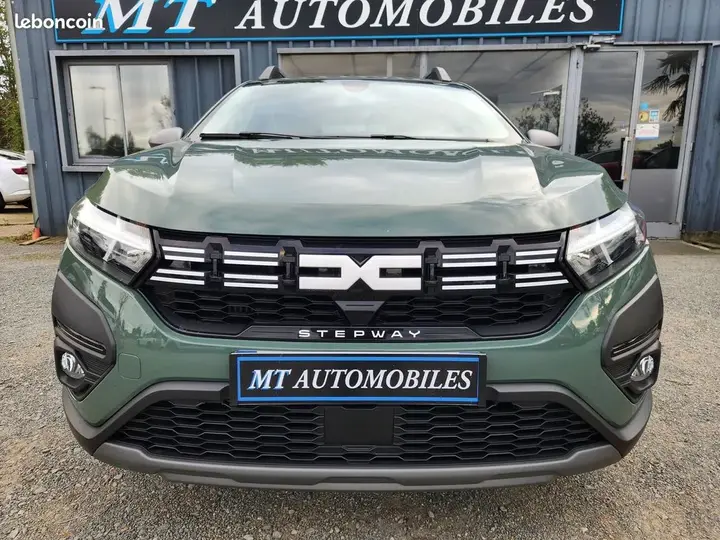 Dacia Sandero 2023 photo 2