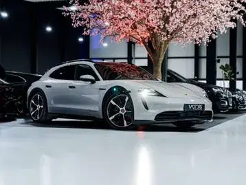 Porsche Taycan Cross Turismo