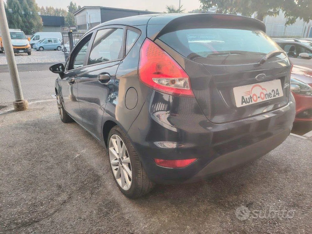 Ford Fiesta 2012 photo 5