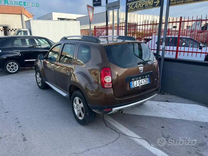 Dacia Duster 2011 photo 2