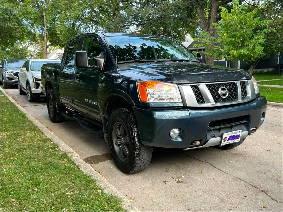 Nissan Titan 2013 photo 4