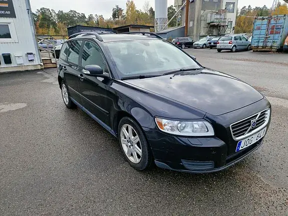 Volvo V50 2009 photo 2