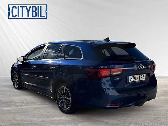 Toyota Avensis 2015 photo 3