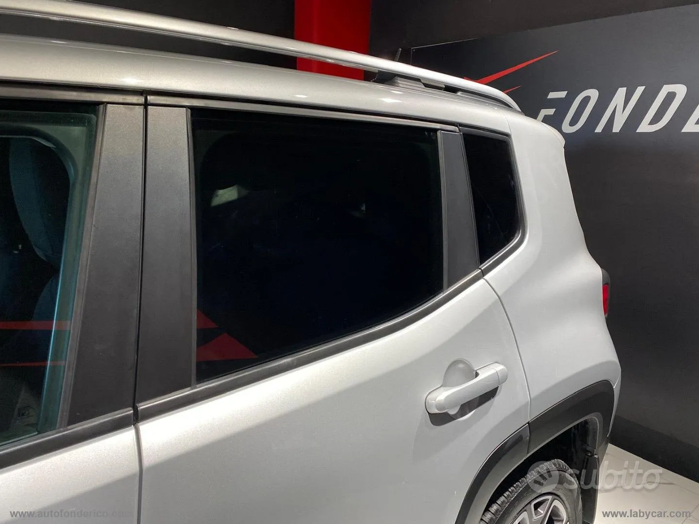 Jeep Renegade 2015 photo 4
