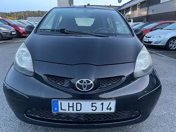 Toyota Aygo 2009 photo 2