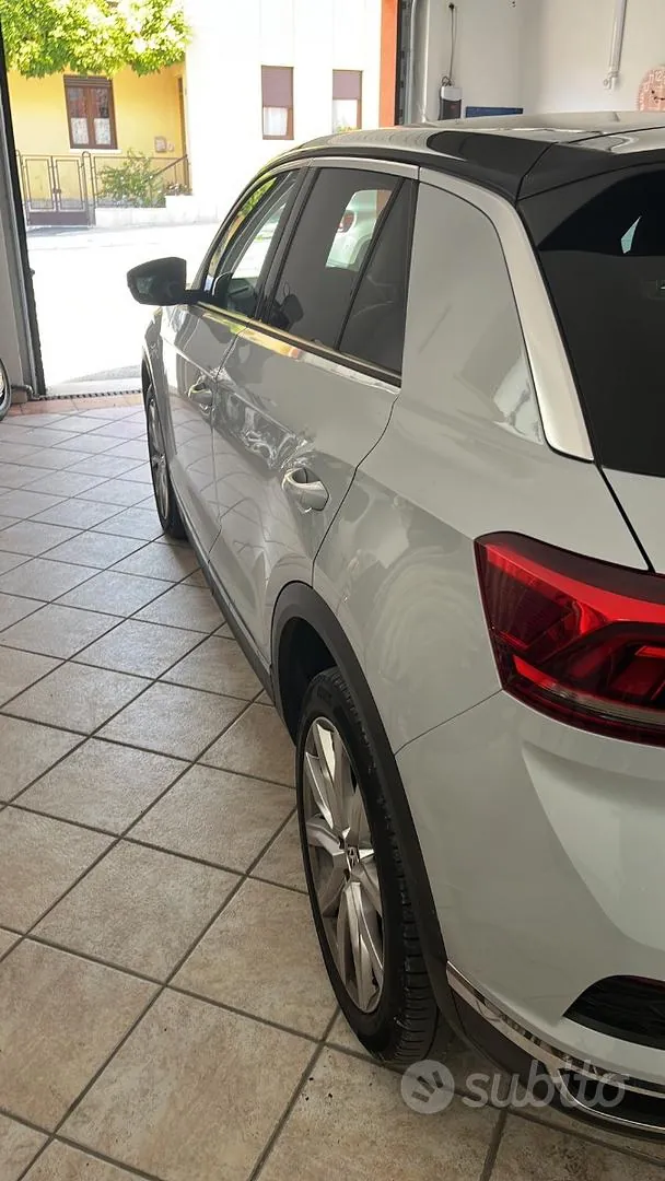 Volkswagen T-Roc 2018 photo 5