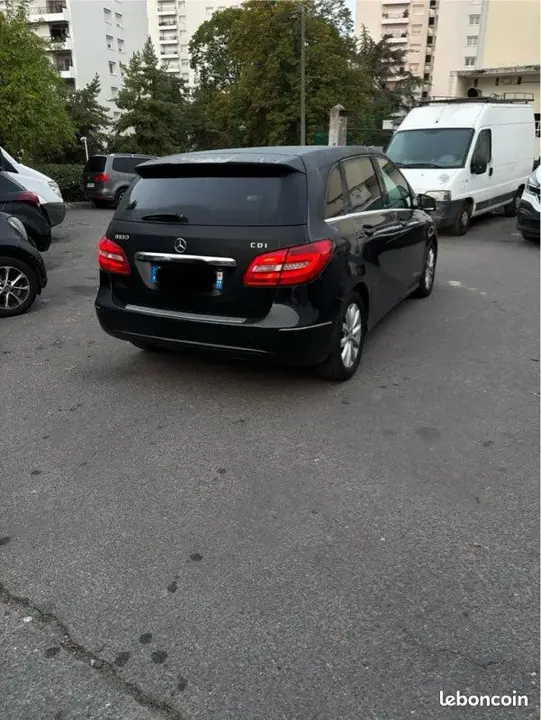 Mercedes-Benz B-Class 2013 photo 2