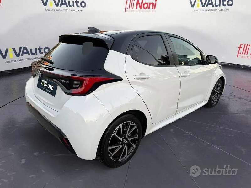 Toyota Yaris 2021 photo 2