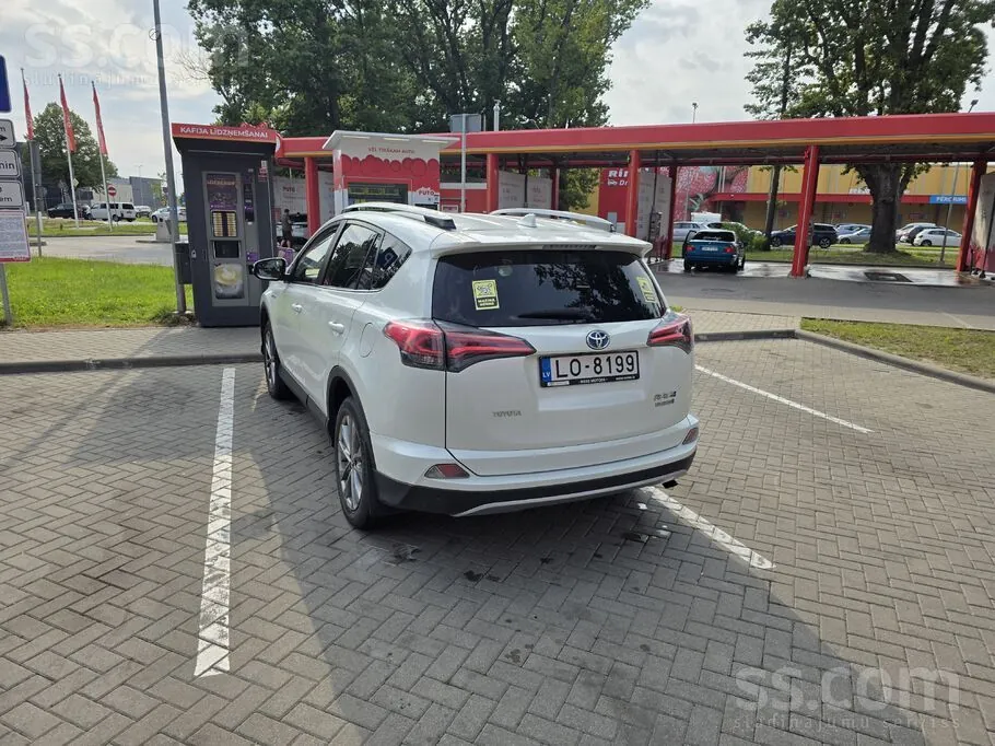 Toyota Rav4 2018 photo 5