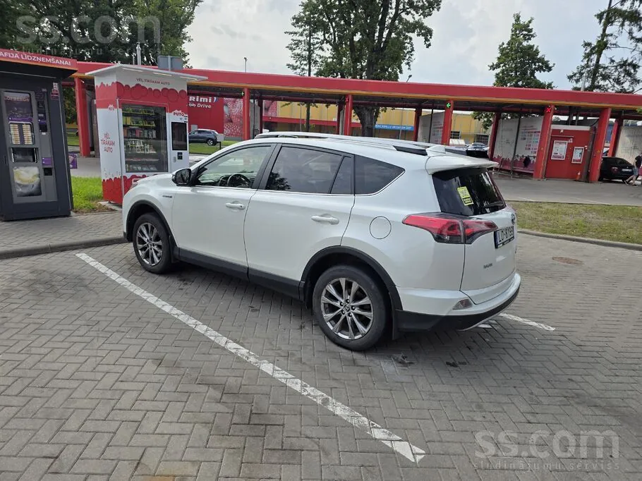 Toyota Rav4 2018 photo 4