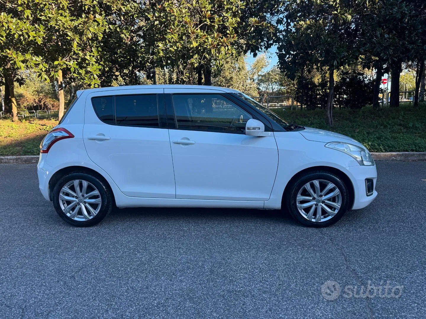 Suzuki Swift 2013 photo 4