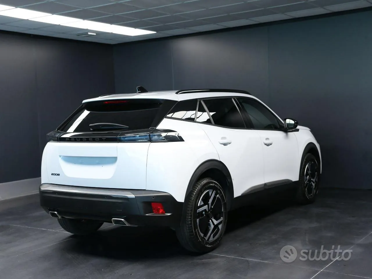 Peugeot 2008 2024 photo 3
