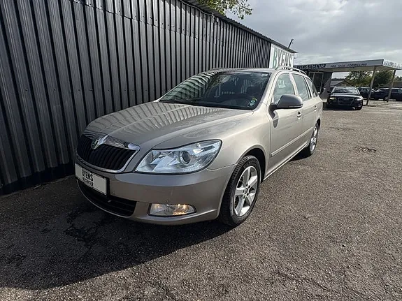 Skoda Octavia 2012 photo 3