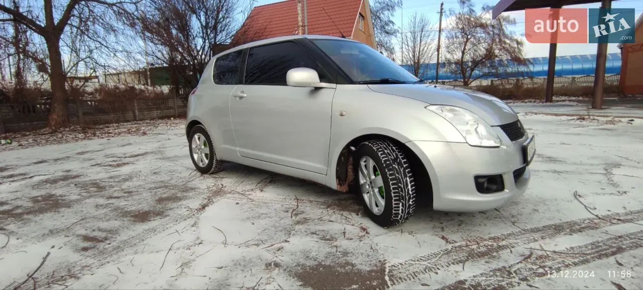 Suzuki Swift 2008 photo 2