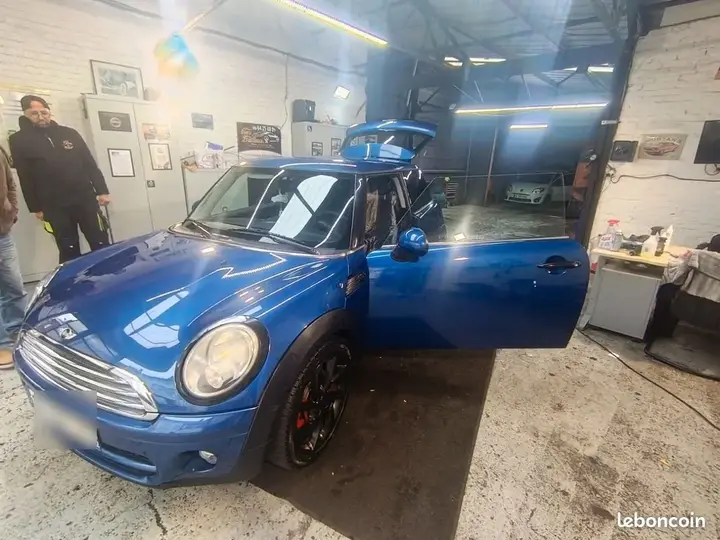 Mini Mini Cooper 2009 photo 2