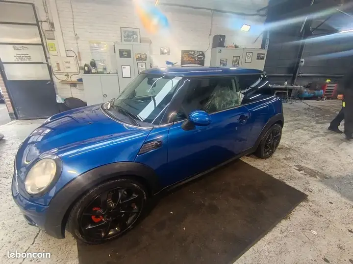 Mini Mini Cooper 2009 photo 3