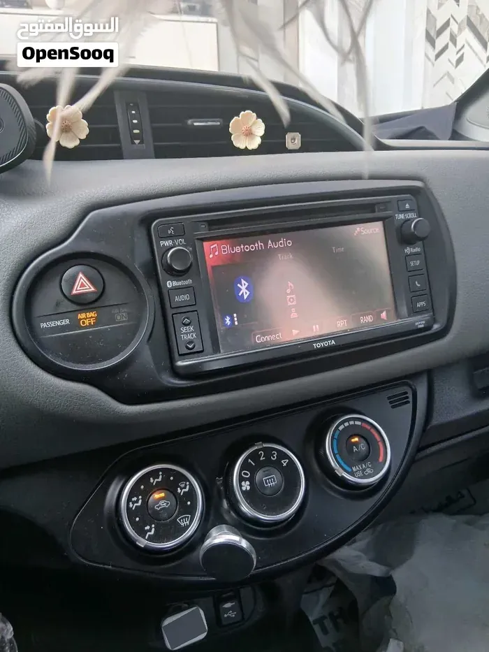 Toyota Yaris 2016 photo 3