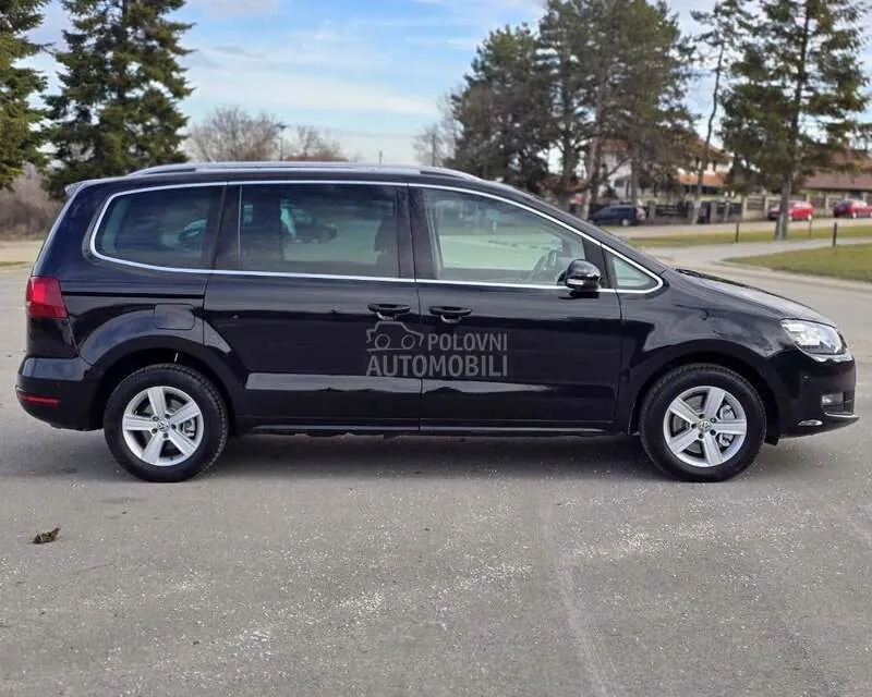 Volkswagen Sharan 2012 photo 4