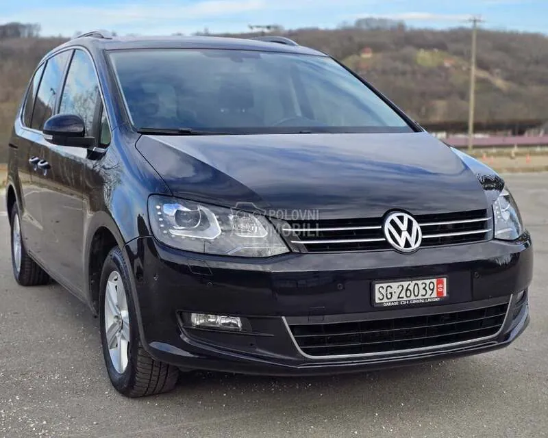 Volkswagen Sharan 2012 photo 2