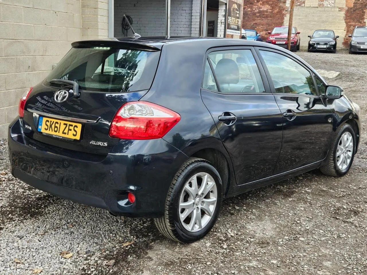 Toyota Auris 2011 photo 5