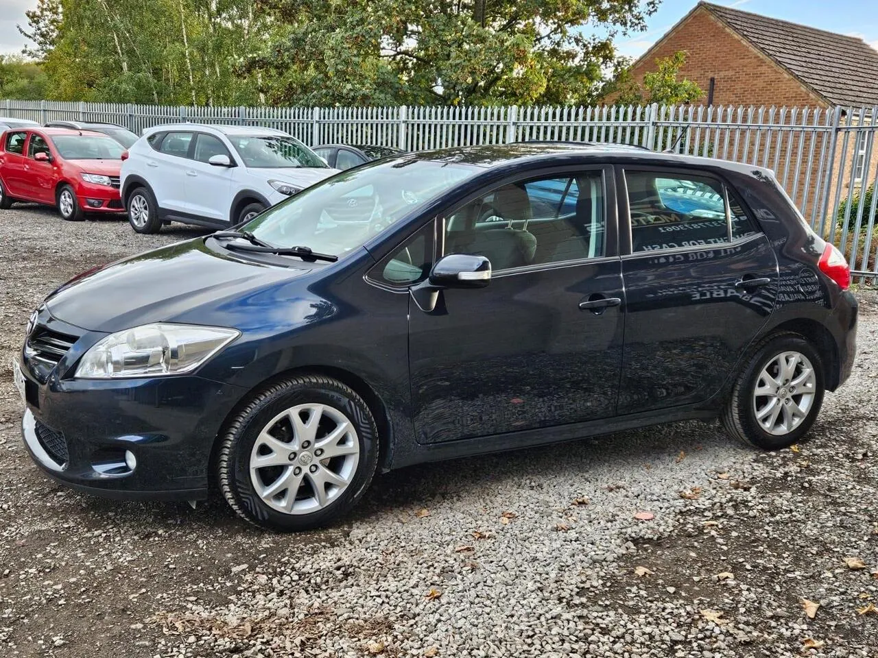 Toyota Auris 2011 photo 3