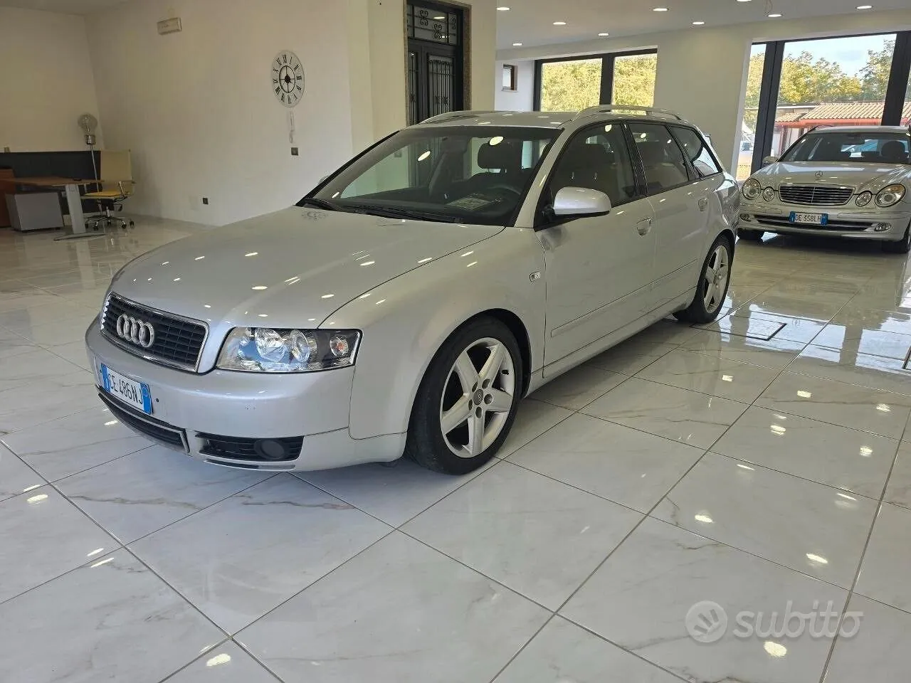 Audi A4 2003 photo 2