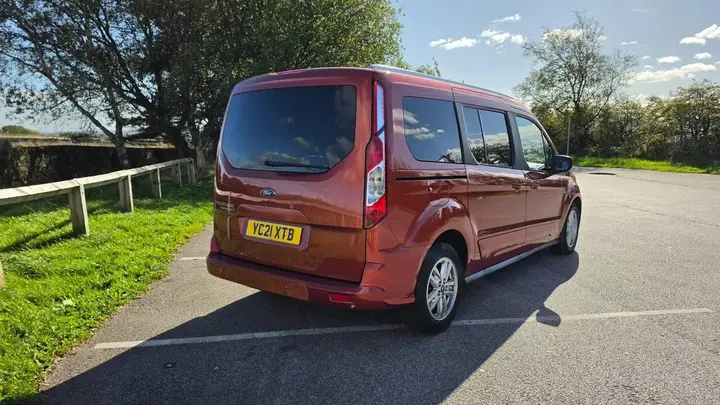 Ford Grand Tourneo Connect 2021 photo 4