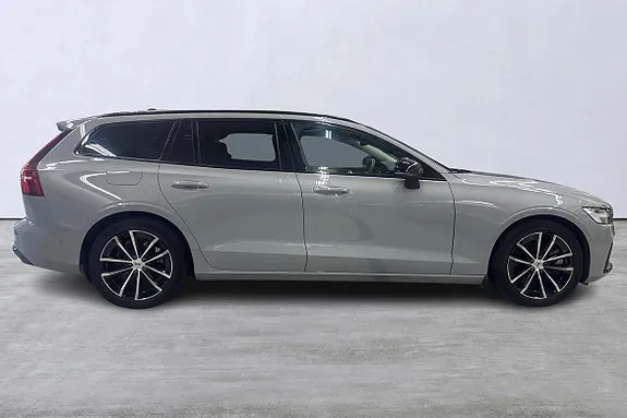 Volvo V60 2025 photo 3