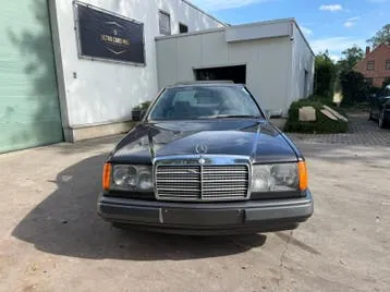Mercedes-Benz 300Ce 1989 photo 3