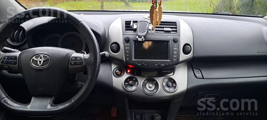 Toyota Rav4 2010 photo 5