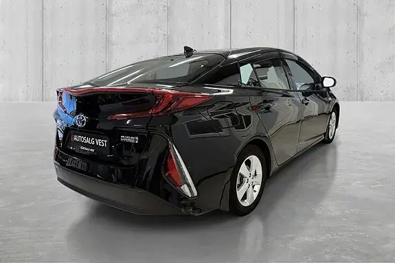 Toyota Prius Plug-In Hybrid 2019 photo 5